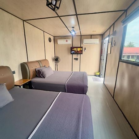 Padang Besar Gray Cabin Exterior foto